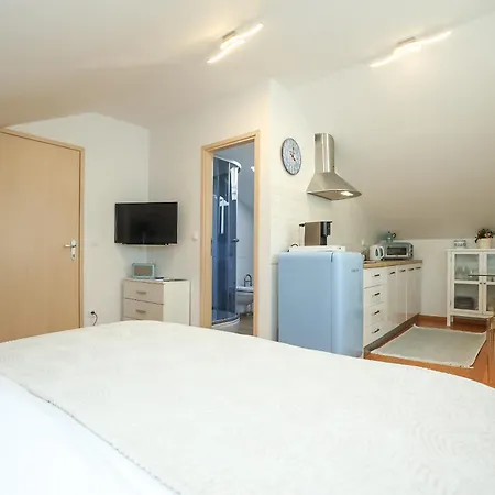 Z&A Studio Apartment With Parking Božava Exteriér fotografie